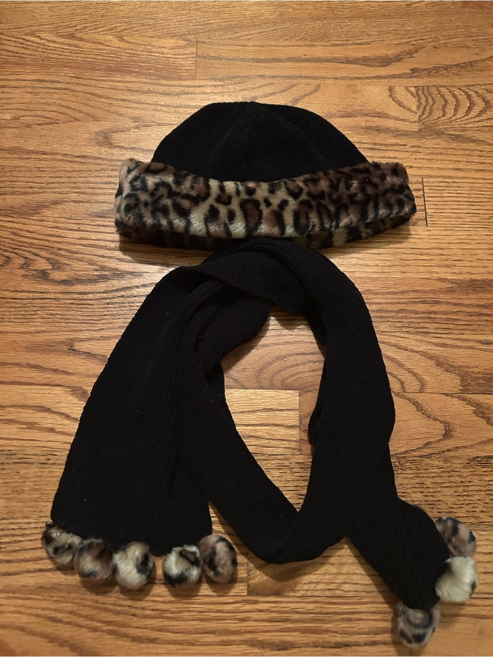 Toby Girl’s Sz 7-14 Black Tan Brown Cheetah Print Y2K Inspired Hat & Scarf